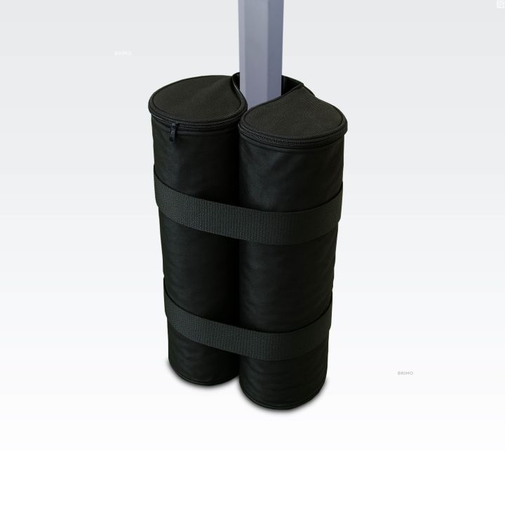 Detalle del peso de arena colocado en la pierna de la tienda plegable